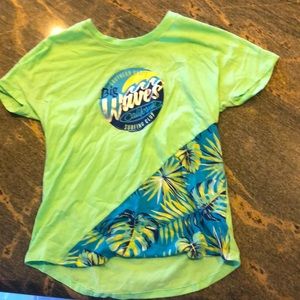 Green and blue waves shirt